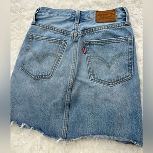 Levi’s Denim Skirt size 24